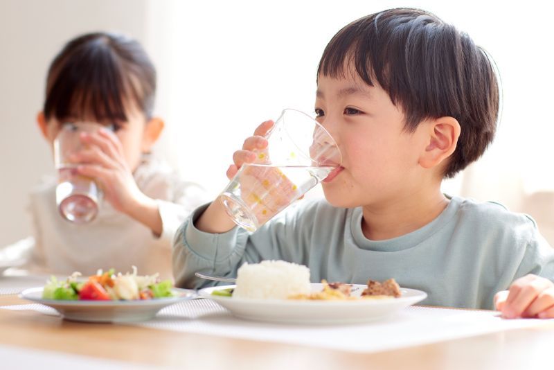 Hukum Makan Minum Saat Berpuasa