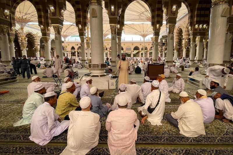 Cara Membuat Anak-anak Betah di Masjid