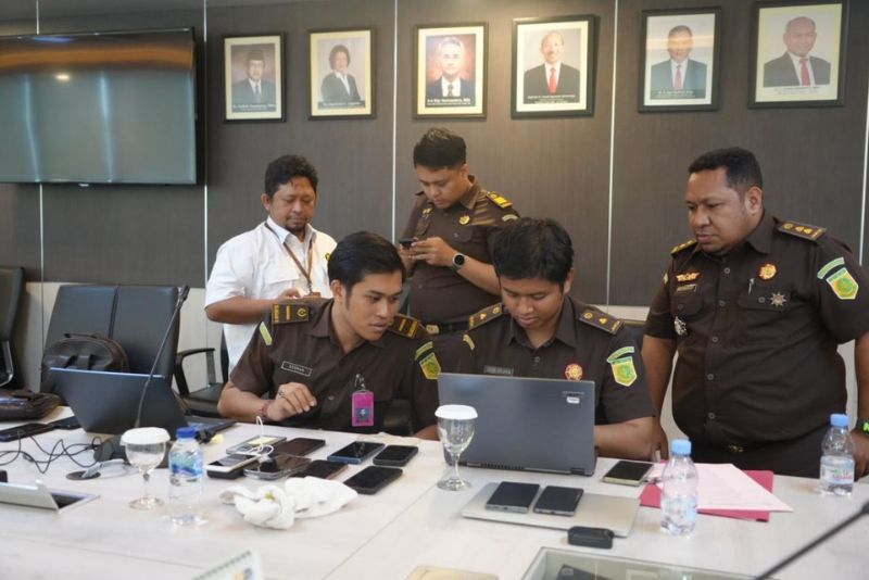 Kejagung Geledah Ruangan di Kantor ESDM