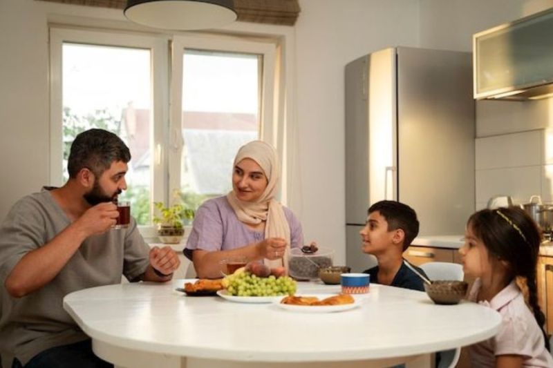 Berbuka dengan pola makan sehat