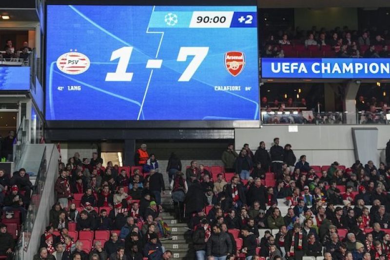 Skor Arsenal Vs PSV di leg pertama