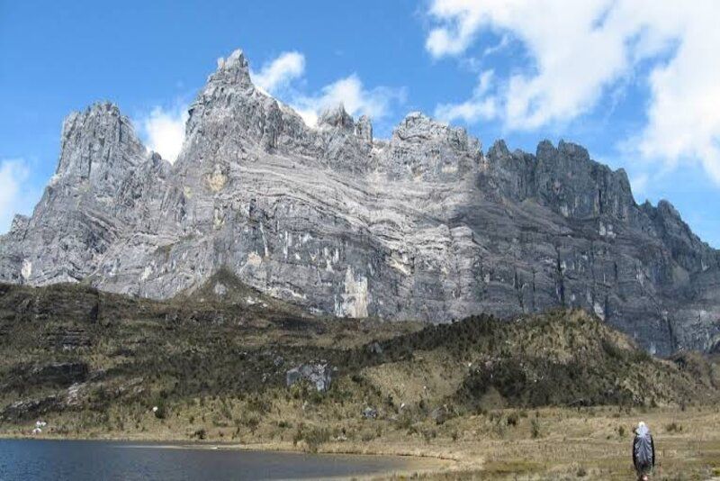 Yellow Valley: Basecamp Misterius di Pendakian Carstensz yang Jadi Sorotan