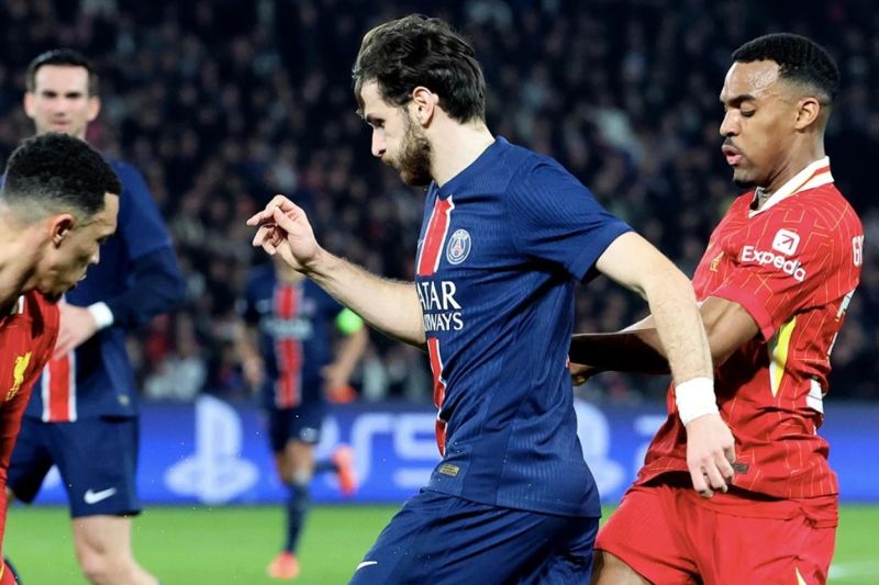 Kvaratskhelia PSG aksi lawan Liverpool