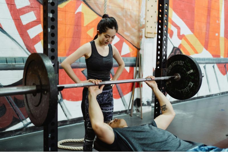 Cara Melakukan Bench Press yang Benar