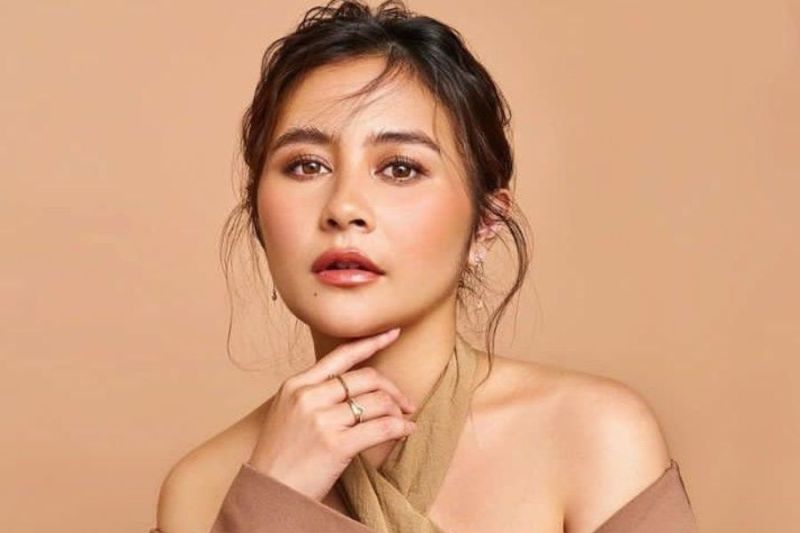 Prilly Latuconsina