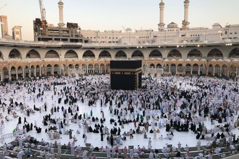 Arab Saudi Larang Traveler Masuk Makkah Tanpa Visa Haji