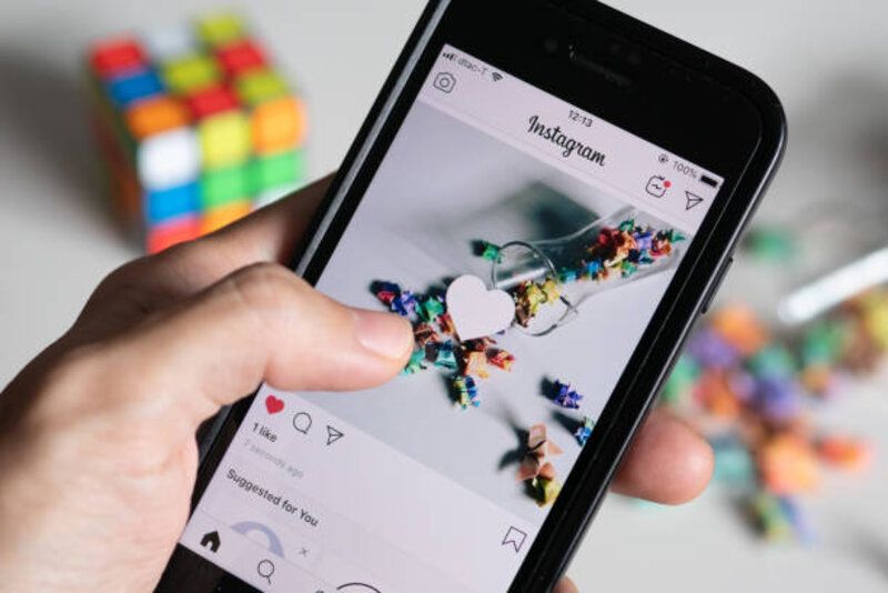 Meta Batasi Fitur Instagram untuk Remaja: Proteksi atau Kontrol Berlebihan?