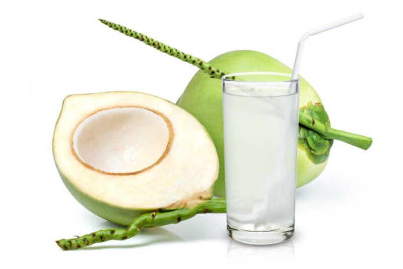 Terungkap! Ini Rahasia Air Kelapa yang Bikin Ginjal, Jantung, dan Gula Darah Lebih Sehat – Boleh Diminum Setiap Hari?