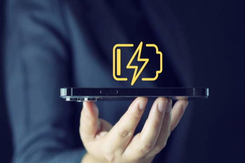 Waspada! Mulai April 2025, Bawa Power Bank ke Pesawat Tak Bisa Sembarangan Lagi
