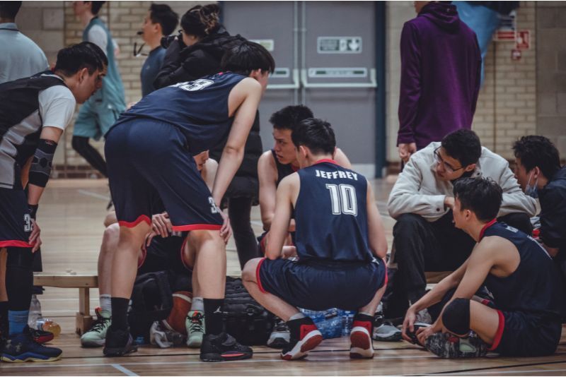 Jenis Sepatu Untuk Bermain Basket