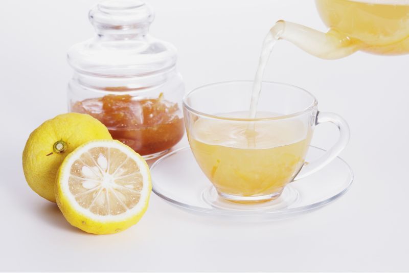 Apakah Honey Lemon Tea Efektif Mengatasi Sakit Tenggorokan?