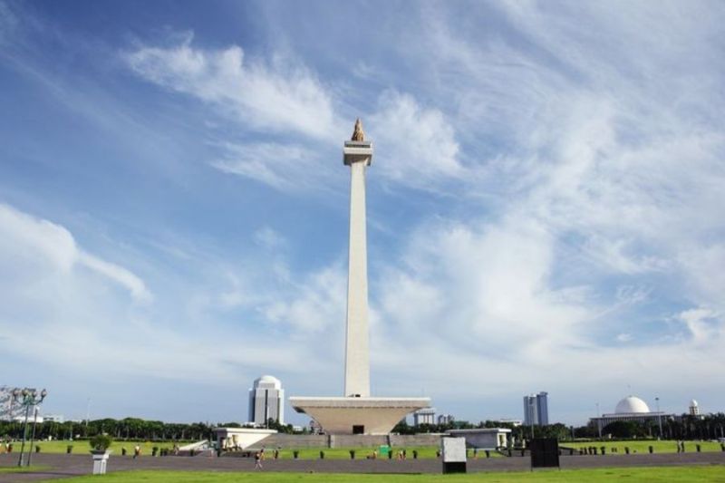 Monas