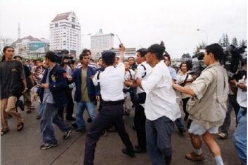 Potret Kerusuhan Mei 98