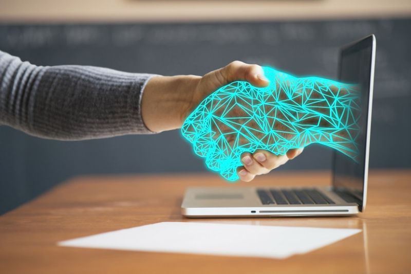 pekerja Indonesia beradaptasi dengan teknologi AI