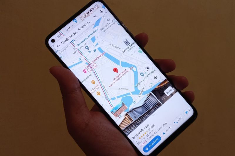 Arti warna jalan Google Maps.(KOMPAS.com/Bill Clinten)