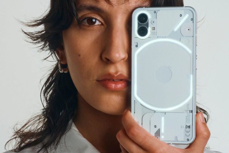 Nothing Phone (1).(intl.nothing.tech)