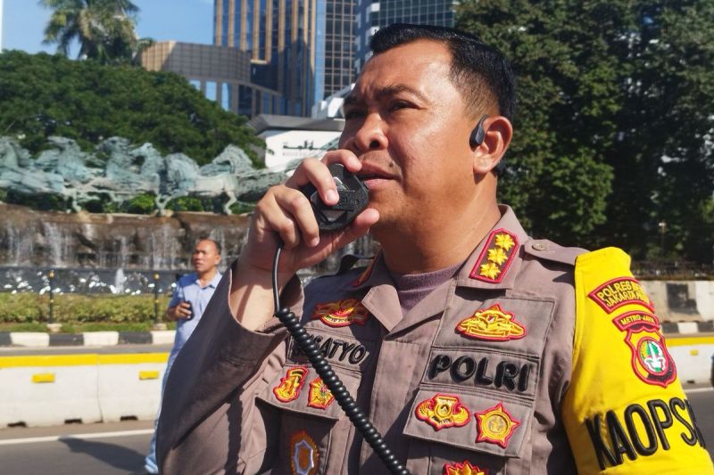 Kapolres Metro Jakarta Pusat Kombes Susatyo Purnomo Condro di Patung Kuda, Gambir, Jakarta Pusat, Senin (22/4/2024).(KOMPAS.com/XENA OLIVIA)