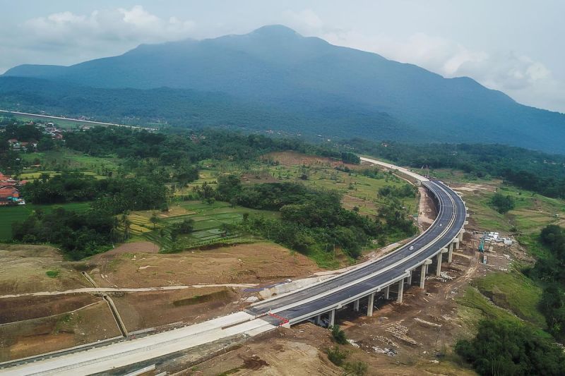 Proyek Strategis Nasional atau PSN adalah proyek yang dianggap penting oleh pemerintah untuk mendukung pertumbuhan ekonomi dan pemerataan pembangunan.(SBI)