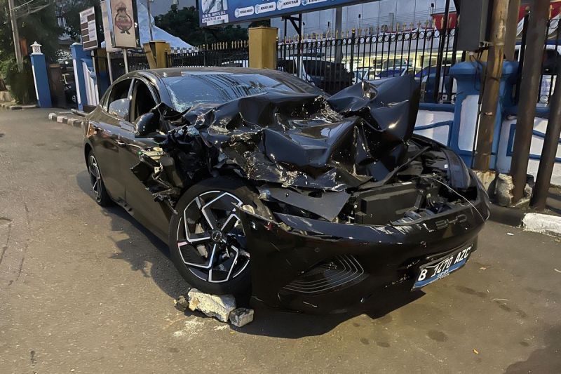 BYD Seal alami kecelakaan(Kompas.com/Adityo)