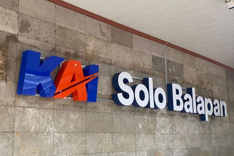 Stasiun Solo Balapan. Tarif parkir Solo Balapan 2025. Tarif parkir Stasiun Solo Balapan 2025. Tarif parkir inap Solo Balapan 2025.(KOMPAS.COM/MELA ARNANI)