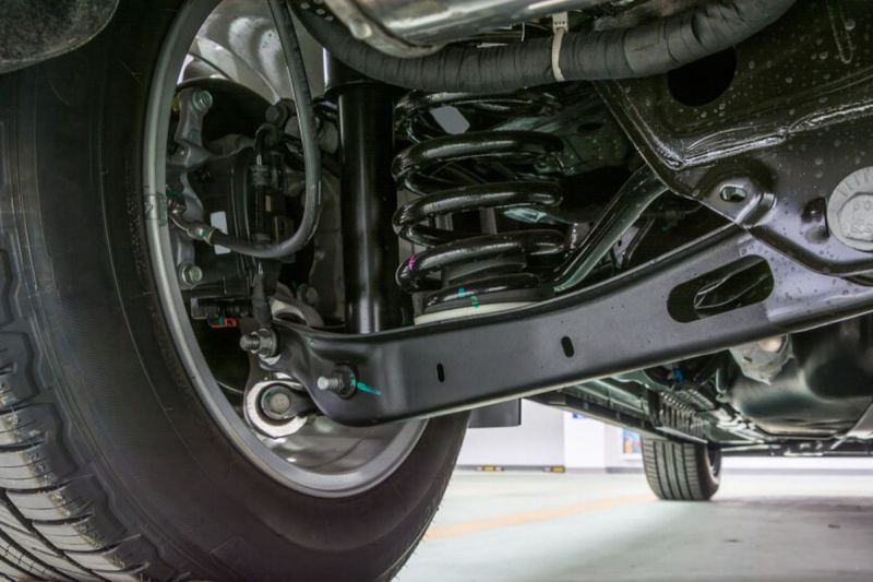 Suspensi pegas pada mobil(Seva