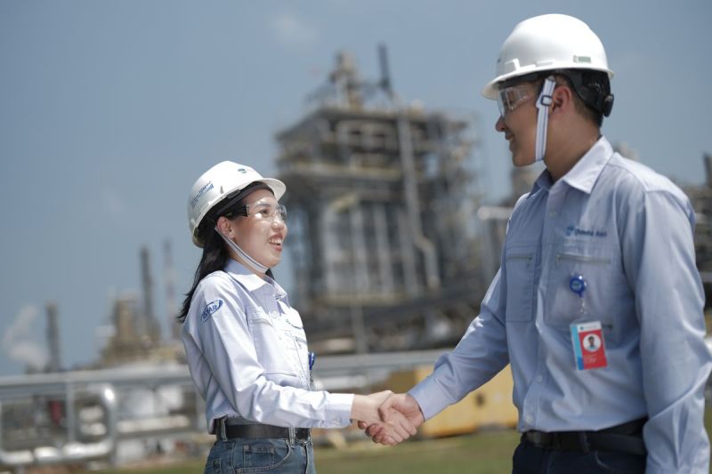 PT Chandra Asri Pacific Tbk (Chandra Asri Group) tengah membangun Pabrik Chlor Alkali-Ethylene Dichloride (Pabrik CA-EDC) berskala dunia di Kota Cilegon, Banten. (PUTRA DJOHAN)