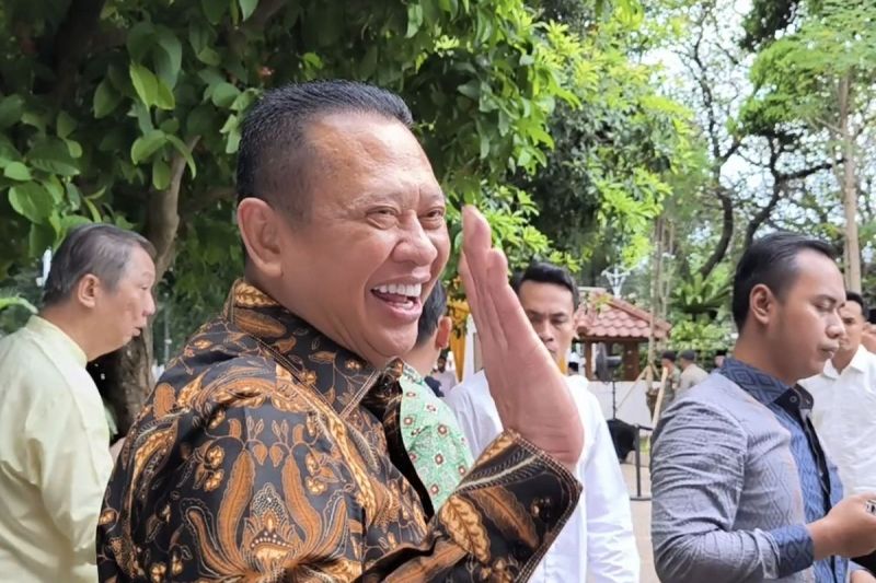 Anggota Komisi III DPR RI, Bambang Soesatyo menghadiri open house yang di rumah dinas Gubernur Jakarta, Pramono Anung.(Intan Afrida Rafni )