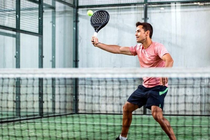 ilustrasi olahraga padel(freepik)