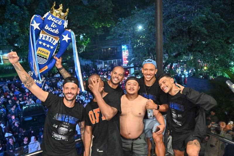 Persib Bandung Juara Liga 1 2024-2025, Tangis Haru Iringi Selebrasi Gustavo Franca