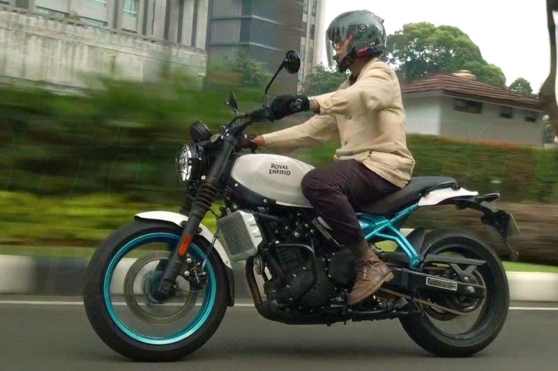 Royal Enfield Guerrilla 450