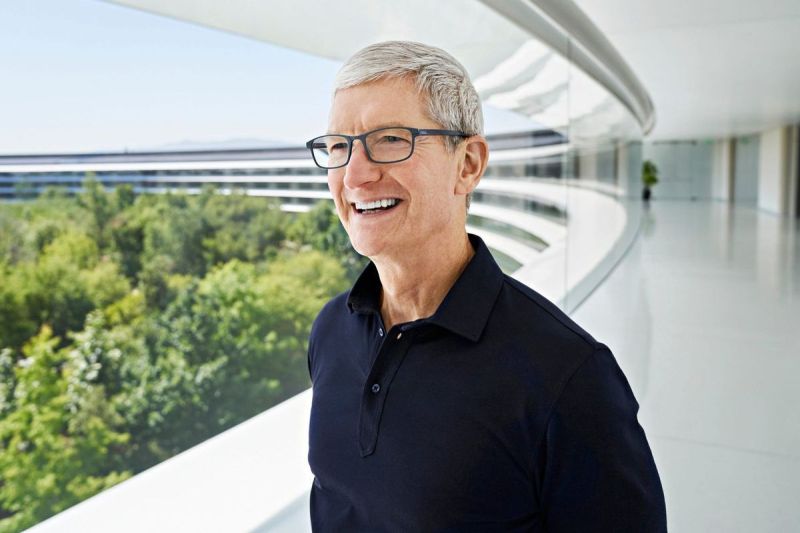 Meski kekayaan Tim Cook diperkirakan mencapai 2,4 miliar dollar AS atau sekitar Rp 39 triliun, CEO Apple ini dikenal hidup sederhana.()
