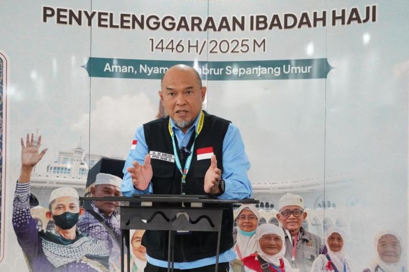 Kepala Bidang Kesehatan PPIH Arab Saudi, dr. M. Imran, dalam konferensi pers di Kantor Urusan Haji Makkah, Senin (19/5/2025).