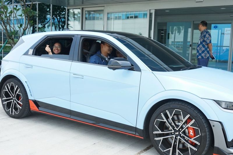 ITB merasakan pengalaman berkendara di dalam Hyundai Ioniq 5 N produksi HMMI.(HMMI)