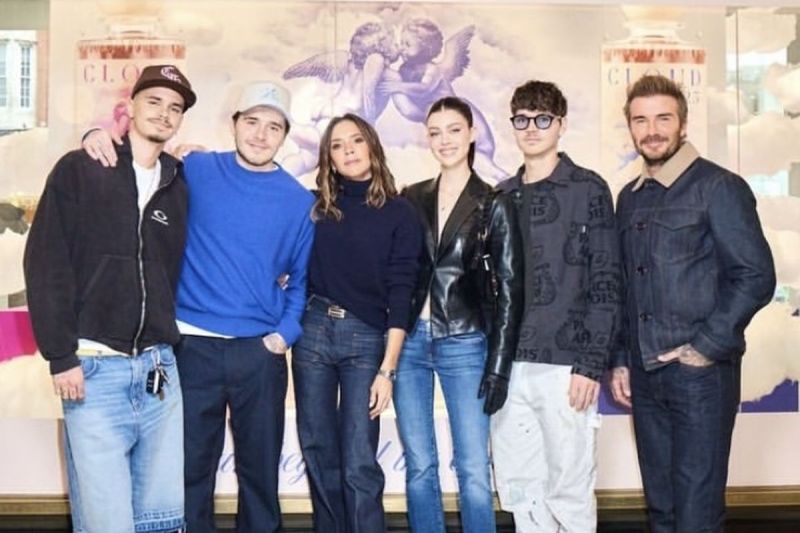Momen kebersamaan keluarga Beckham dengan sang menantu Nicola Peltz.(Instagram.com/victoriabeckham)