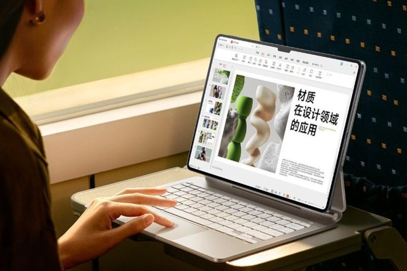 Tablet Xiaomi Pad 7 Ultra merupakan tablet pertama yang menggunakan chip Xring O1 buatan Xiaomi sendiri. Tablet ini juga punya layar terbesar saat ini, 14 inci.(GSMArena)