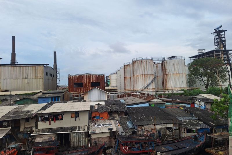 Pemkot Jakut bakal mengecek pabrik minyak di Cilincing, Jakarta Utara, yang mengeluarkan bau menyengat.(KOMPAS.com/ SHINTA DWI AYU)
