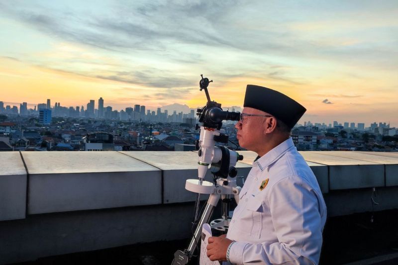 Pemantauan awal Zulhijah 1446 Hijriah di Kantor Wilayah (Kanwil) Kementrian Agama (Kemenag) Jakarta, Selasa (27/5/2025)(KOMPAS.com/Febryan Kevin)
