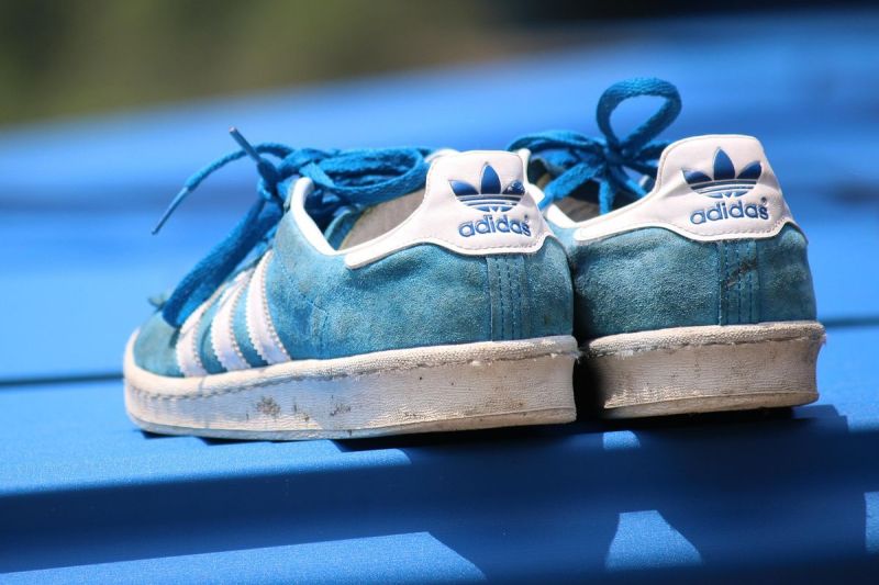 Ilustrasi sepatu Adidas.(PIXABAY)