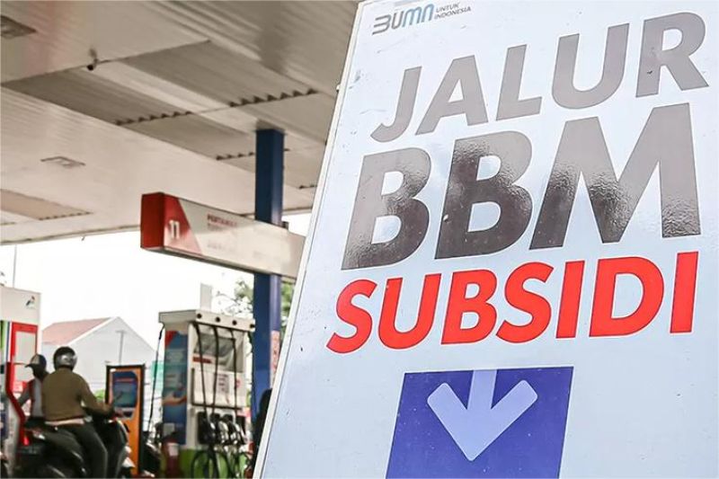 antrian panjang BBM subsidi dan ketimpangan penerima manfaat