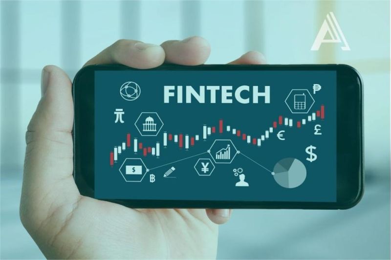 ilustrasi fintech memudahkan akses layanan keuangan masyarakat