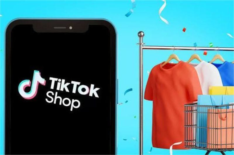 ilustrasi tampilan TikTok Shop di ponsel dengan ikon keranjang belanja aktif