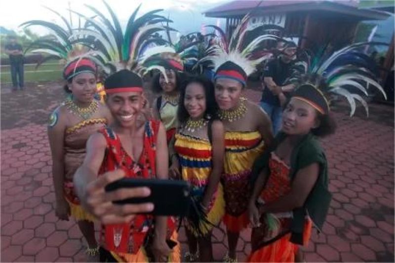 komersialisasi budaya nusantara dan ancaman hilangnya nilai tradisi