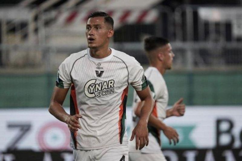 Gagal Selamatkan Venezia dari Degradasi, Hati Jay Idzes Remuk