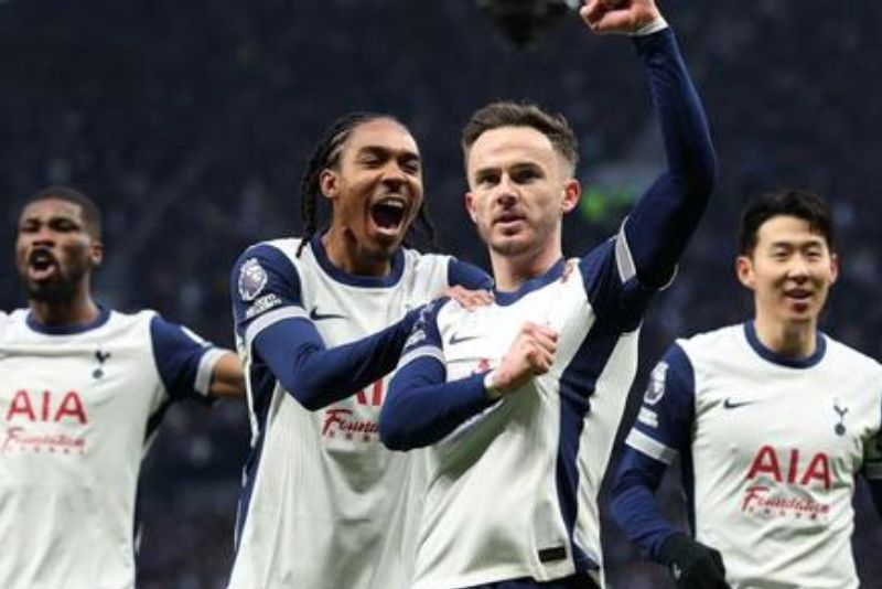 Congrats! Tottenham Juara Liga Europa 2024/2025 Usai Taklukan Man United 1-0