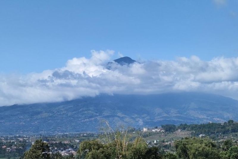 Hilang 4 Hari di Gunung Cikuray, Remaja Karawang Ditemukan Selamat