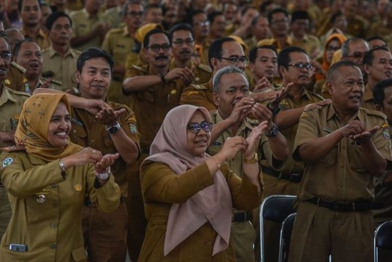 Kabar Gembira! Pensiunan PNS Terima Gaji ke-13 di 2025