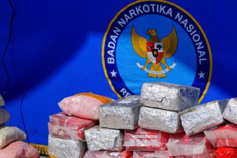 Hakim Tinggi Tetap Vonis Pemilik Pabrik Ekstasi dengan Hukuman Mati