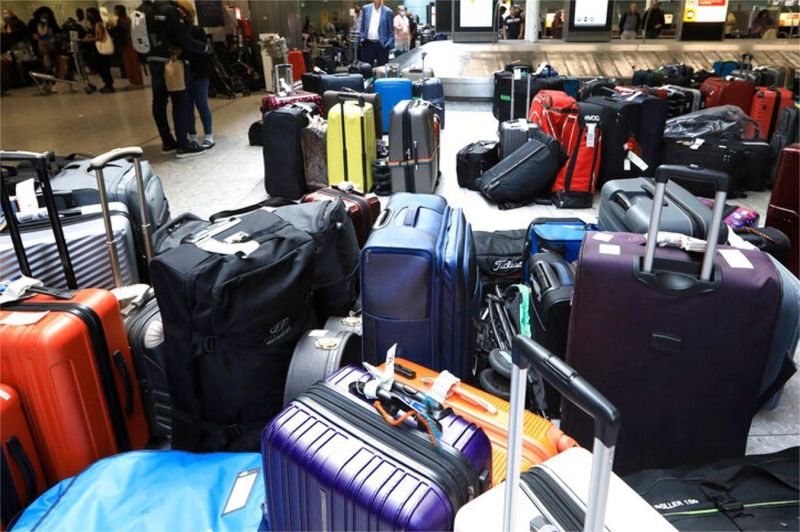 ilustrasi kekacauan antrean di Bandara Heathrow akibat kerusakan sistem bagasi