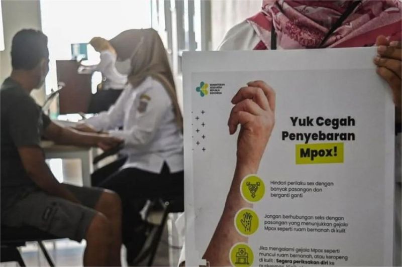 ilustrasi petugas kesehatan melakukan penyuluhan pencegahan wabah di masyarakat
