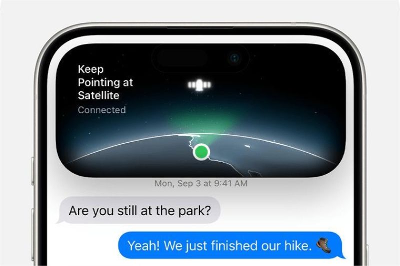 ilustrasi iPhone mengirim pesan melalui sinyal satelit di daerah tanpa jaringan